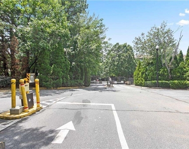 2700 Pine Tree Road Ne - Photo Thumbnail 23