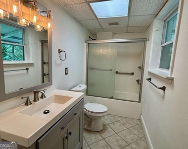 2712 Sherlock Drive - Photo Thumbnail 12