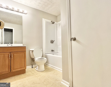 5955 Sutton Place - Photo Thumbnail 6