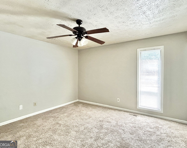 5955 Sutton Place - Photo Thumbnail 7