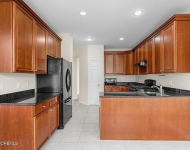 12 Patton Court - Photo Thumbnail 7