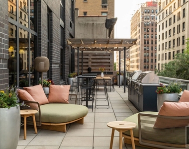West 93rd Street - Photo Thumbnail 6