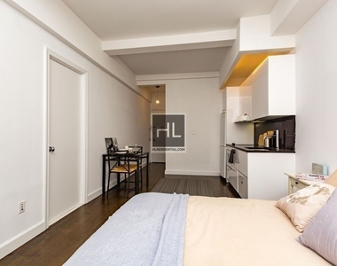 West 91st Street - Photo Thumbnail 2