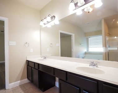 3009 Whitetail Circle - Photo Thumbnail 19