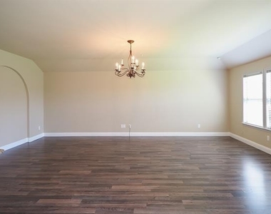 3009 Whitetail Circle - Photo Thumbnail 2
