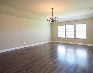 3009 Whitetail Circle - Photo Thumbnail 1