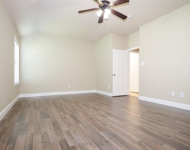 3009 Whitetail Circle - Photo Thumbnail 15