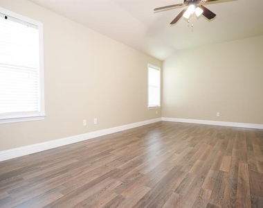 3009 Whitetail Circle - Photo Thumbnail 16