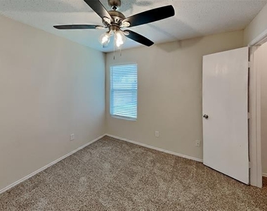 4884 Waterford Drive - Photo Thumbnail 9