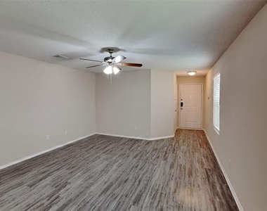 4884 Waterford Drive - Photo Thumbnail 2
