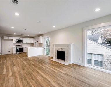 1411 Arborvitae Avenue - Photo Thumbnail 2