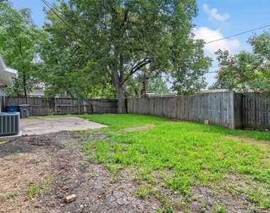 3230 High Vista Drive - Photo Thumbnail 2
