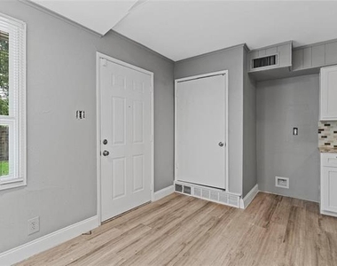 3230 High Vista Drive - Photo Thumbnail 7