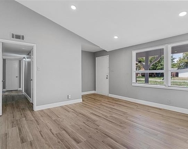 3230 High Vista Drive - Photo Thumbnail 14
