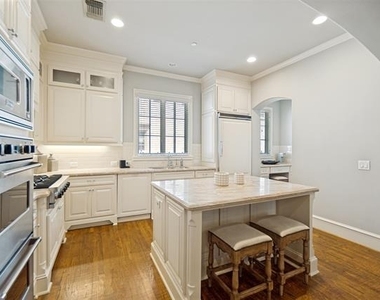 4608 Abbott Avenue - Photo Thumbnail 5