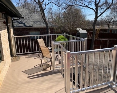 3951 Lafayette Avenue - Photo Thumbnail 3