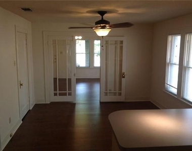3951 Lafayette Avenue - Photo Thumbnail 5
