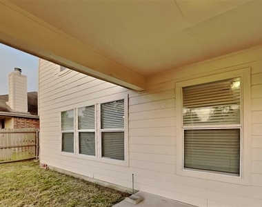 534 Hickory Lane - Photo Thumbnail 16