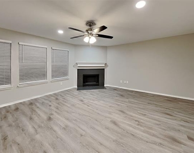 534 Hickory Lane - Photo Thumbnail 1