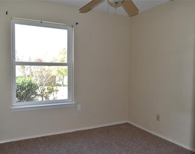 2014 High Bluff Drive - Photo Thumbnail 12