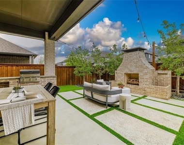 2262 Poppyvine Road - Photo Thumbnail 35