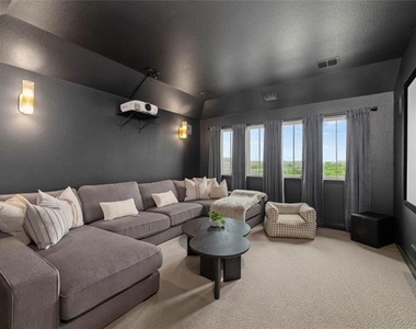2262 Poppyvine Road - Photo Thumbnail 28