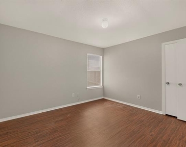 4823 Mexico Court - Photo Thumbnail 24