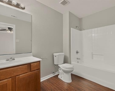4823 Mexico Court - Photo Thumbnail 15