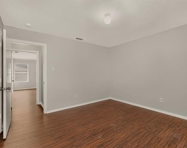 4823 Mexico Court - Photo Thumbnail 26