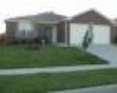 307 Waterford Drive - Photo Thumbnail 11