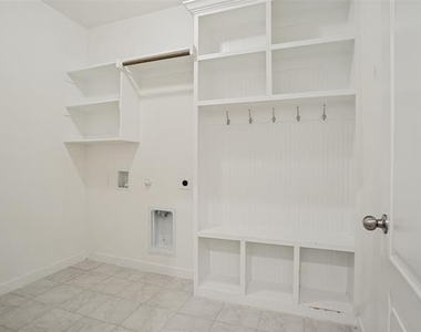 2506 Sun Grove Road - Photo Thumbnail 8