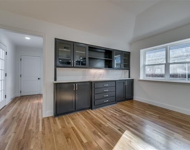7018 Deloache - Photo Thumbnail 16