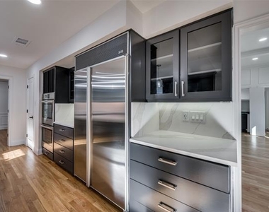 7018 Deloache - Photo Thumbnail 13
