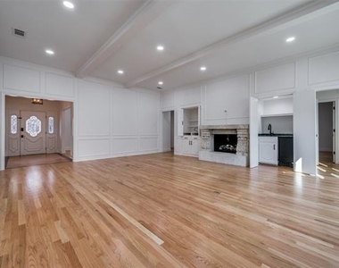 7018 Deloache - Photo Thumbnail 11