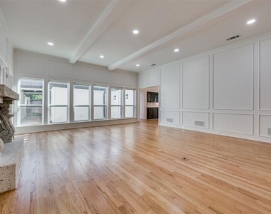7018 Deloache - Photo Thumbnail 10