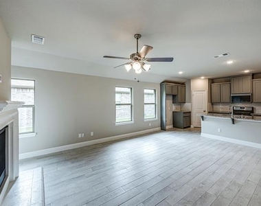 1513 Elizabeth Street - Photo Thumbnail 7