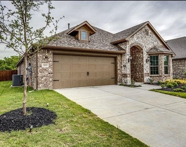 1513 Elizabeth Street - Photo Thumbnail 1