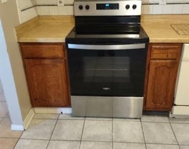 406 Vincent Street - Photo Thumbnail 11