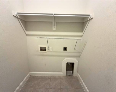 302 Julia Lane - Photo Thumbnail 27