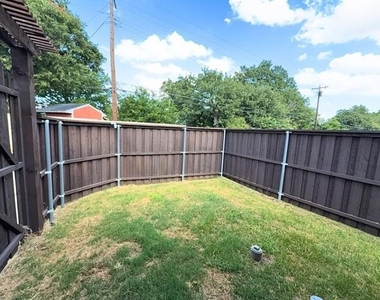 302 Julia Lane - Photo Thumbnail 31
