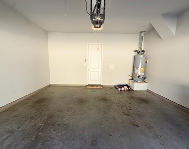 302 Julia Lane - Photo Thumbnail 28
