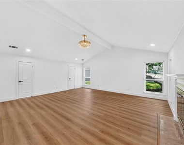 4008 Acapulco Street - Photo Thumbnail 19