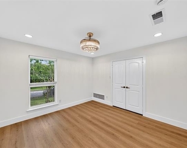 4008 Acapulco Street - Photo Thumbnail 25