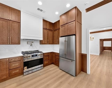 4008 Acapulco Street - Photo Thumbnail 9