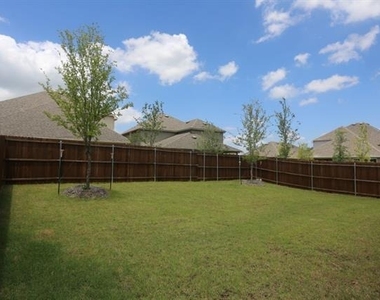 3412 Marginal Drive - Photo Thumbnail 1