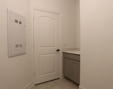 3412 Marginal Drive - Photo Thumbnail 32
