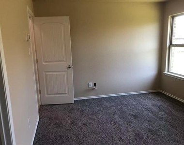 2760 Tanner Street - Photo Thumbnail 7