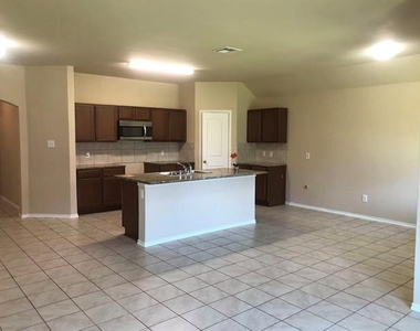 2760 Tanner Street - Photo Thumbnail 2