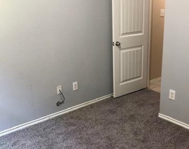 2760 Tanner Street - Photo Thumbnail 13