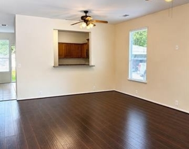 10633 Traymore Drive - Photo Thumbnail 2
